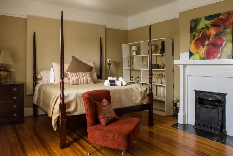 King Suite interior